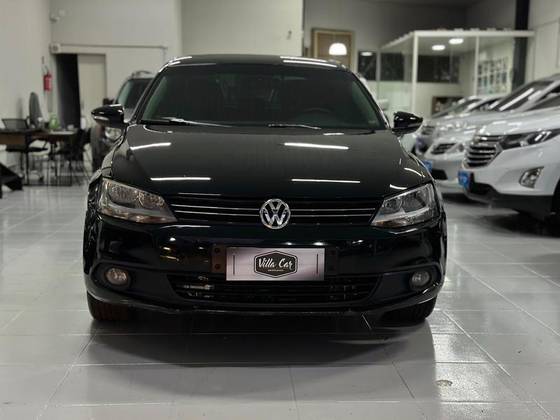 VOLKSWAGEN JETTA 2.0 COMFORTLINE FLEX 4P MANUAL